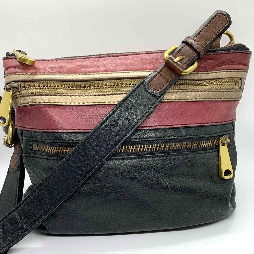 Vintage Fossil Black Burgundy Explorer Leather Patchwork Crossbody Bag - Picture 2 of 16